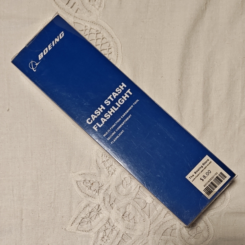Boeing Blue Cash Stash Flashlight